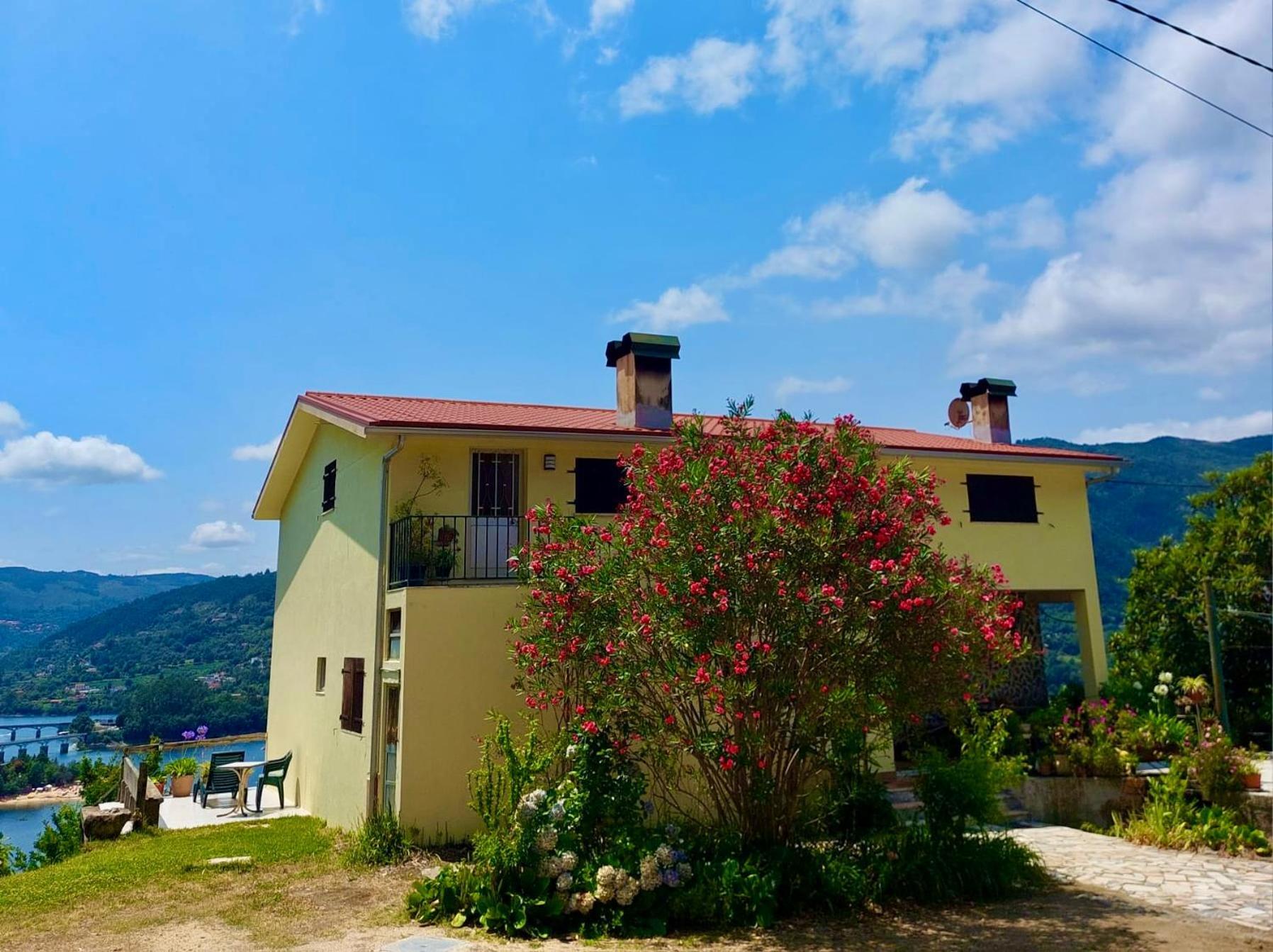 Melita Guesthouse Braga Extérieur photo